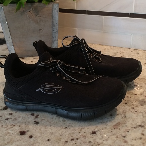 Earth Vegan Kalso Lazer Athletic Shoe 